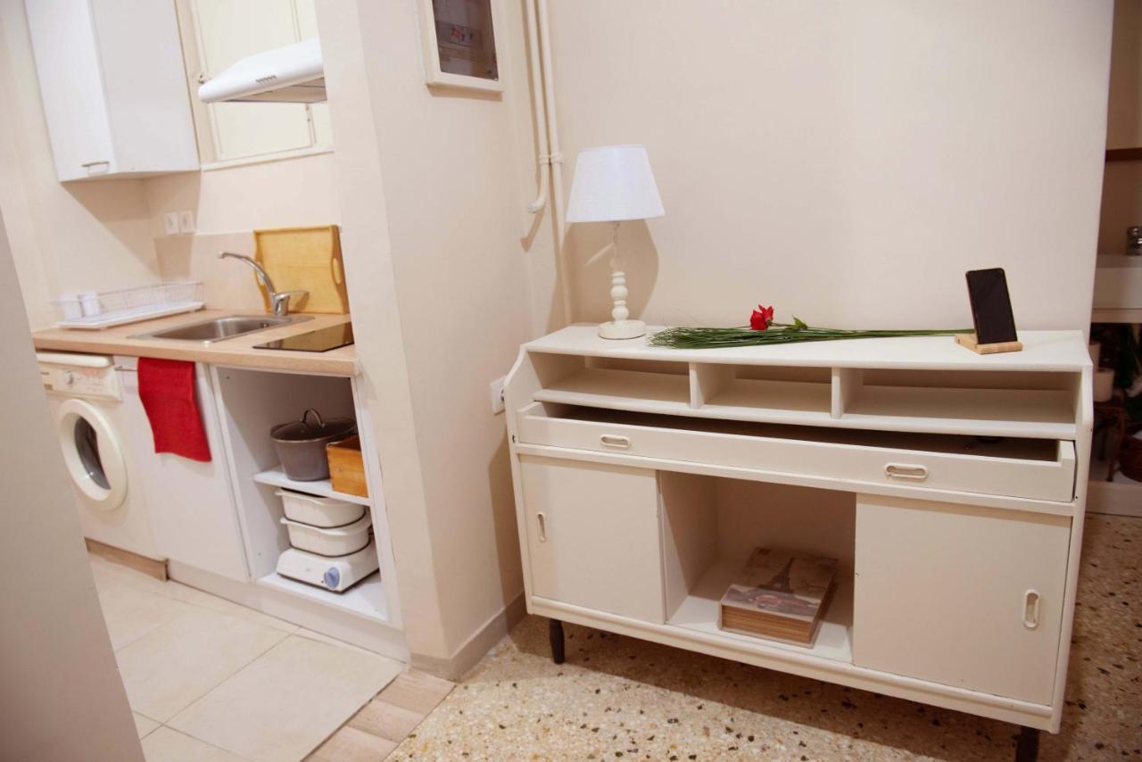 Filopappou Decent Apartment Athen Eksteriør bilde