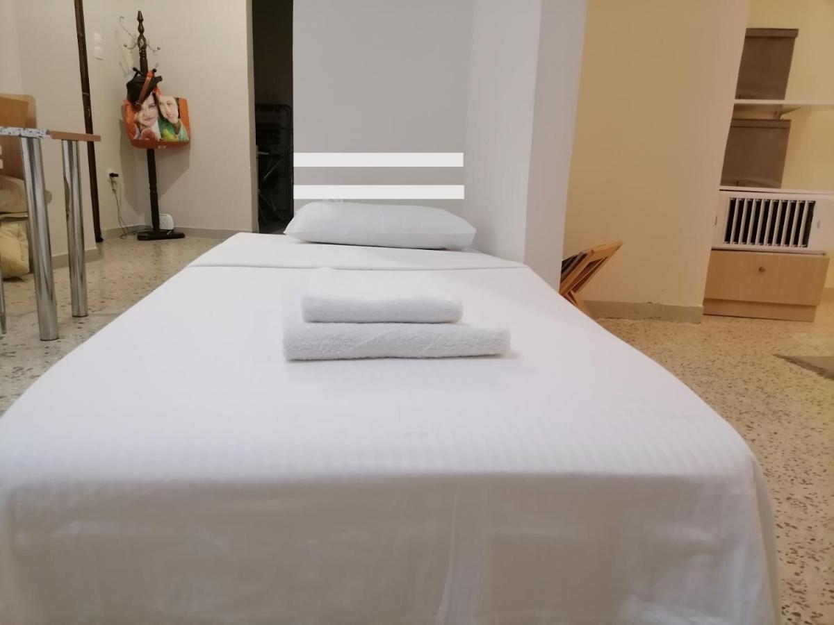 Filopappou Decent Apartment Athen Eksteriør bilde