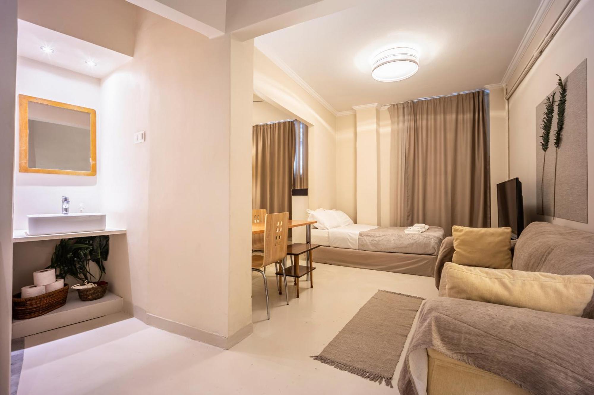 Filopappou Decent Apartment Athen Eksteriør bilde